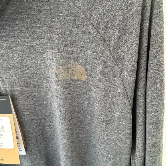 North Face lightweight 3/4 zip Pullover - Picture 4 of 6